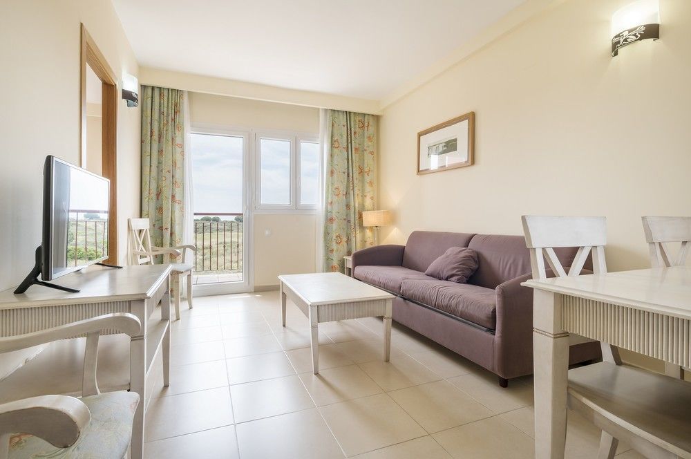 Aparthotel Ilunion Sancti Petri Ново-Санкті-Петрі Екстер'єр фото